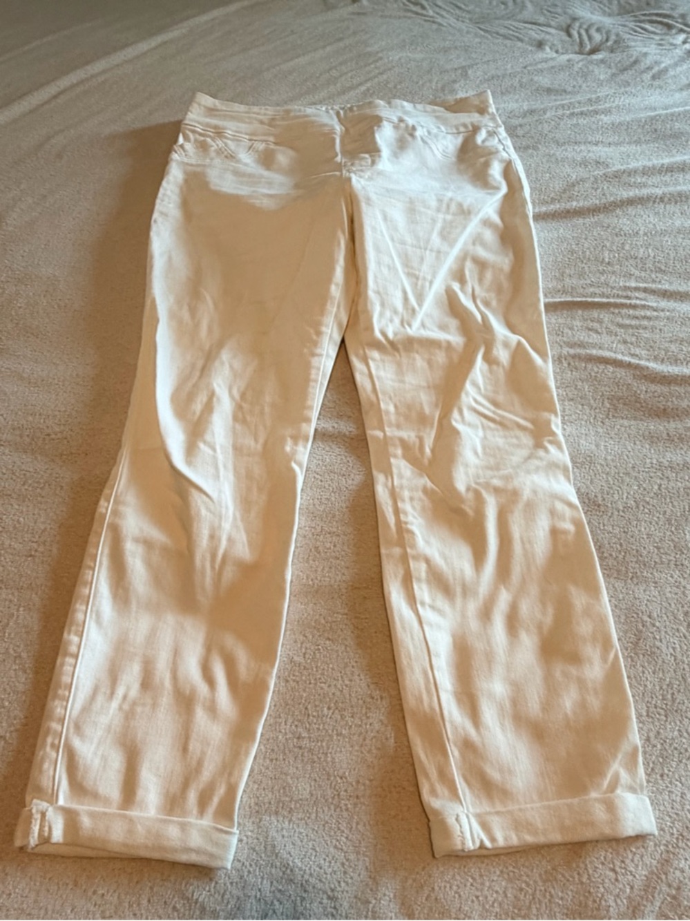Rock & Republic pull on denim capri pant- 16